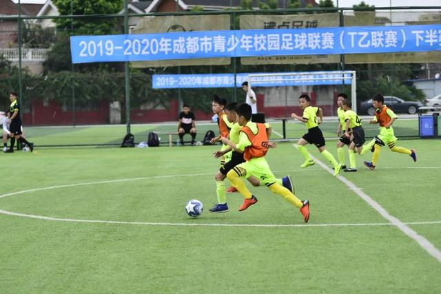 市场观察：今日指数触及3697，明日走势前瞻
