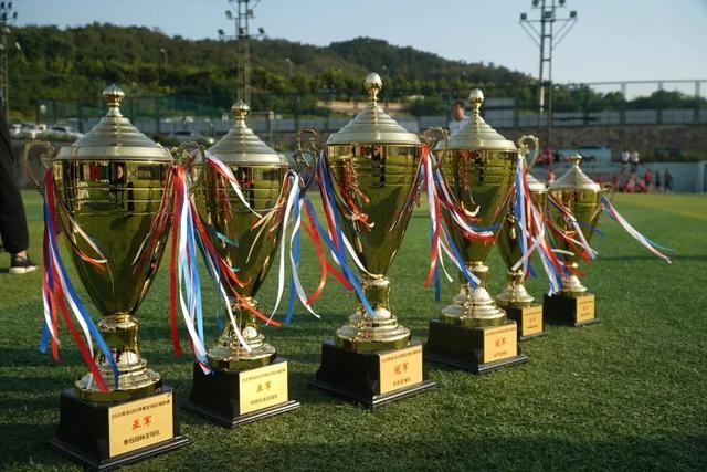 长征启程，留守苏区的12位领导人中只有5位活到了新中国
